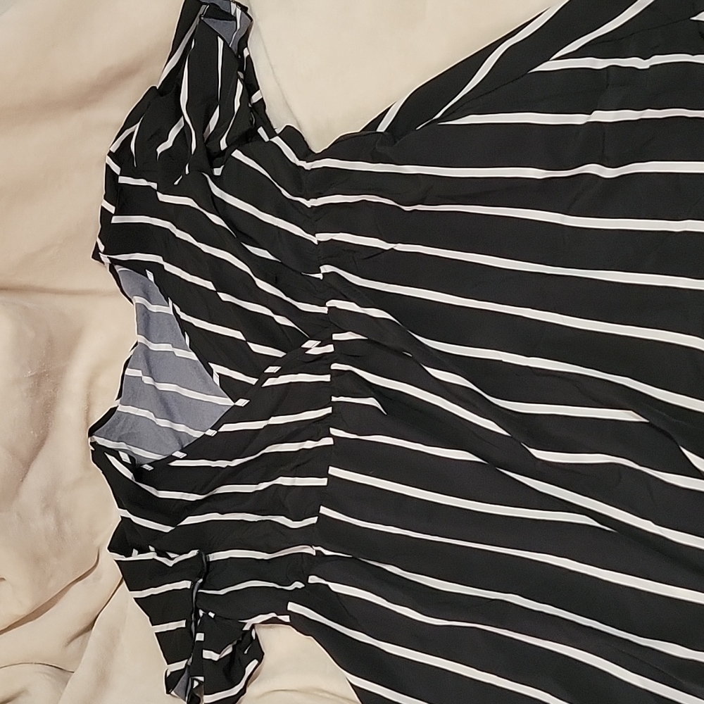 Black and white striped dress size 2xl